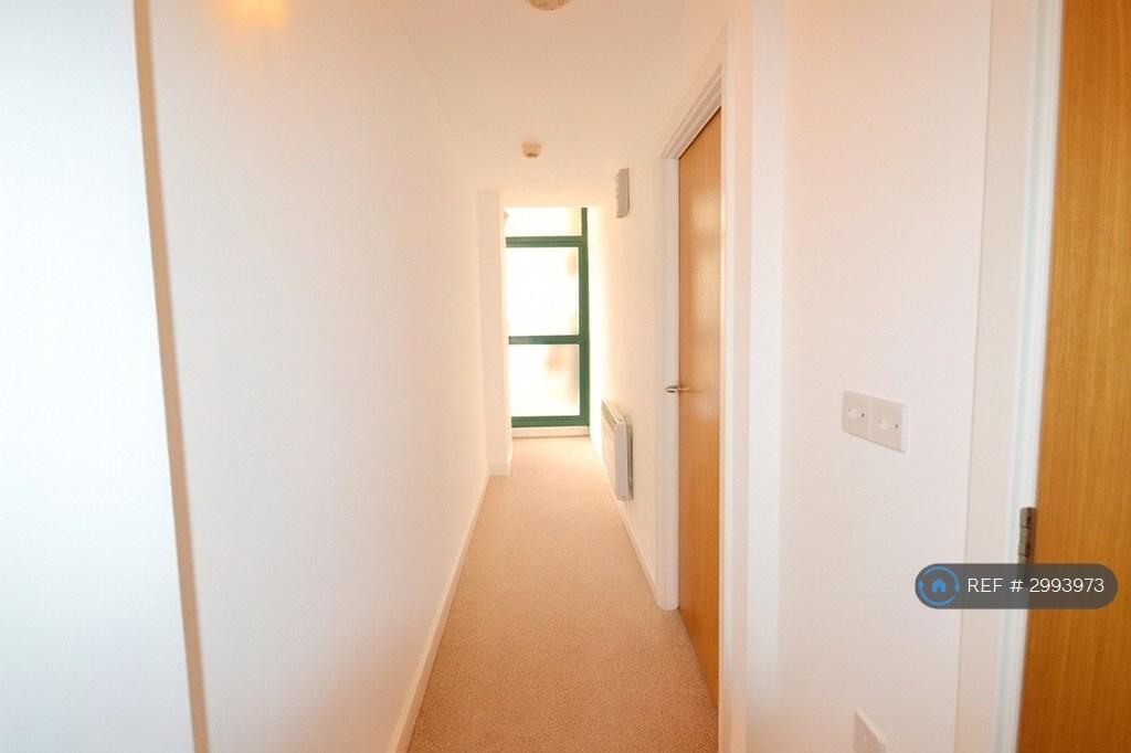 Apartment in Leicester - More