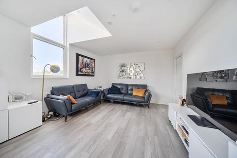 1 bedroom flat for sale, Edgeworth Mews, Finchley, LONDON, N3