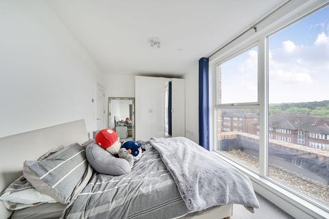 1 bedroom flat for sale, Edgeworth Mews, Finchley, LONDON, N3