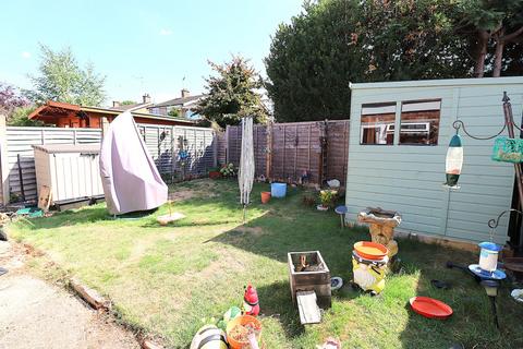 3 bedroom end of terrace house for sale, Thames Close, Farnborough GU14