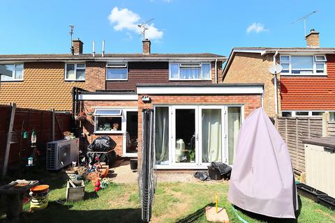 3 bedroom end of terrace house for sale, Thames Close, Farnborough GU14