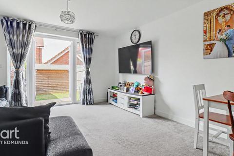 2 bedroom terraced house for sale, Rubin Close, Bury St Edmunds