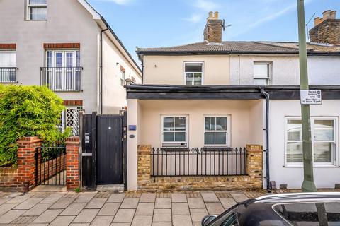 2 bedroom maisonette for sale, Palace Road, Bromley
