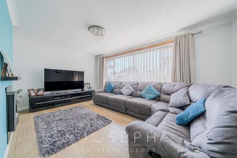 2 bedroom semi-detached house for sale, Dawnbrook Close, Ipswich, IP2