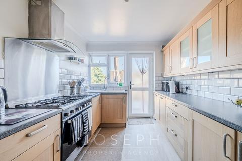 2 bedroom semi-detached house for sale, Dawnbrook Close, Ipswich, IP2
