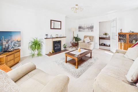 3 bedroom detached bungalow for sale, Barons Road, Bury St. Edmunds IP33