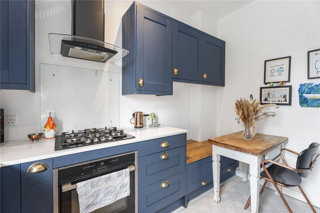 Apartment in Edinburgh - View 5