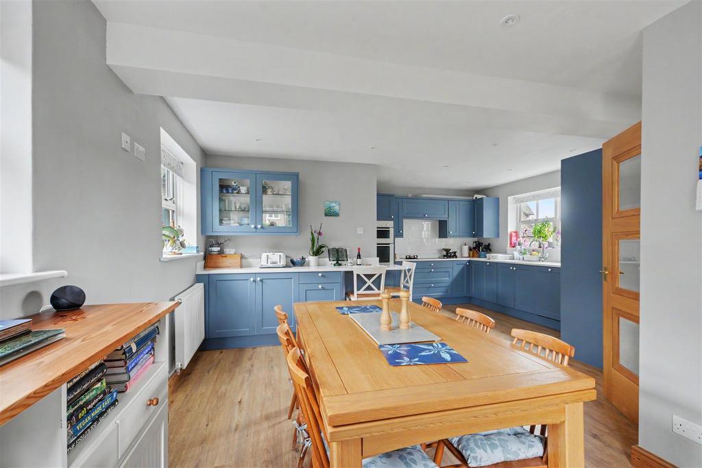 House in Nottingham - View 2