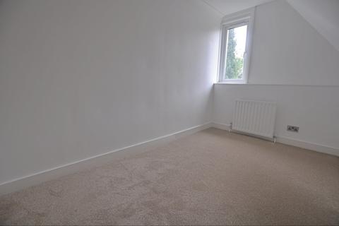 2 bedroom apartment to rent, Caterham