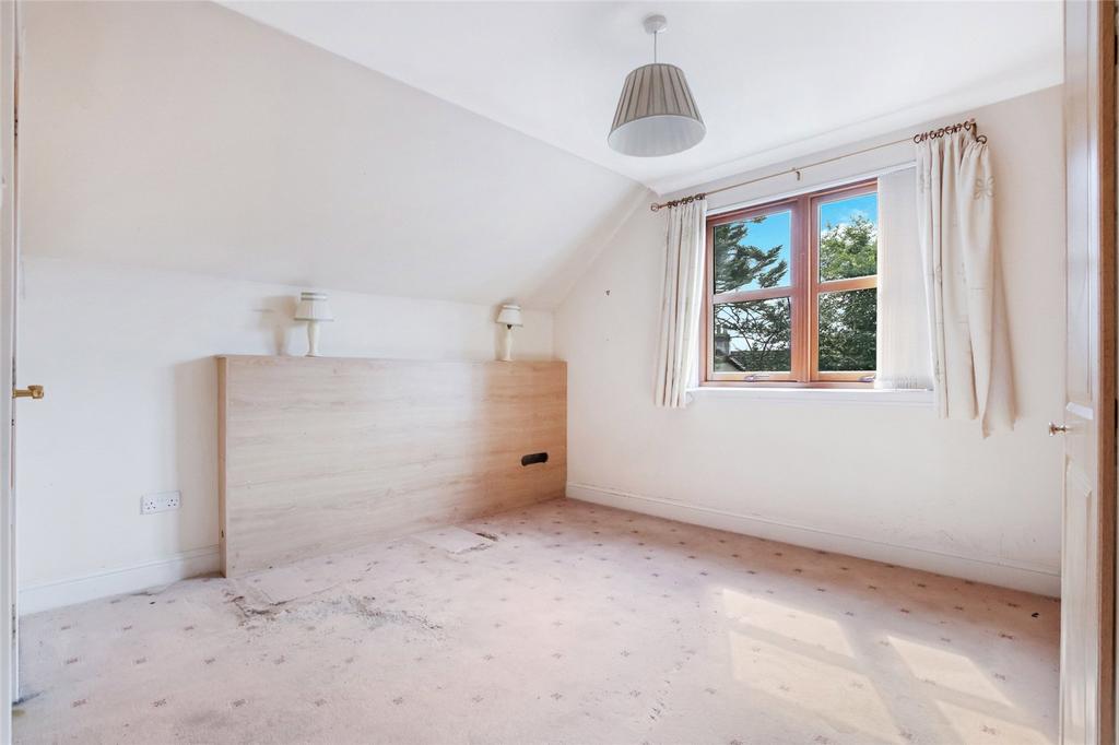 Apartment in Glasgow, East Dunbartonshire - View 4