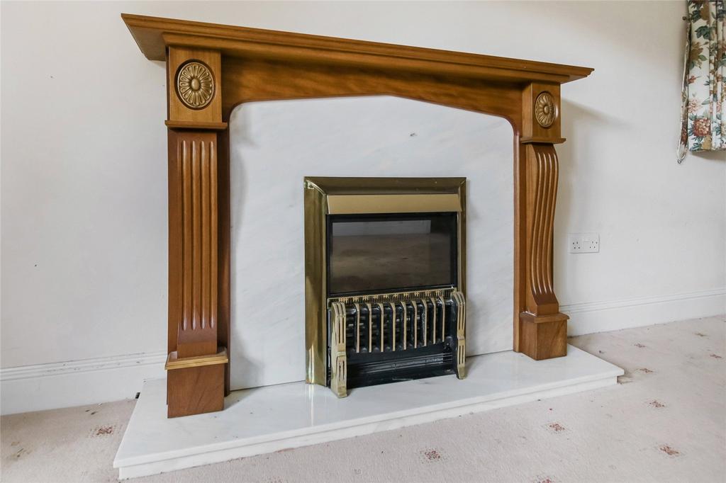 Apartment in Glasgow, East Dunbartonshire - More