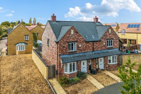 3 bedroom semi-detached house for sale, Orchid Walk, Woodstock, Oxfordshire