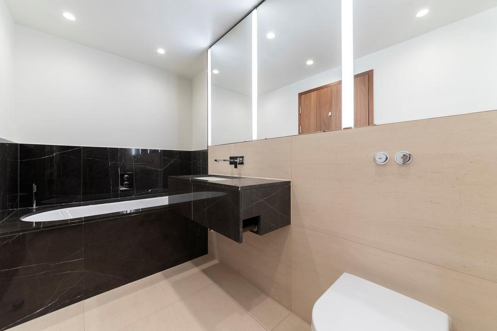 Apartment in London - View 2