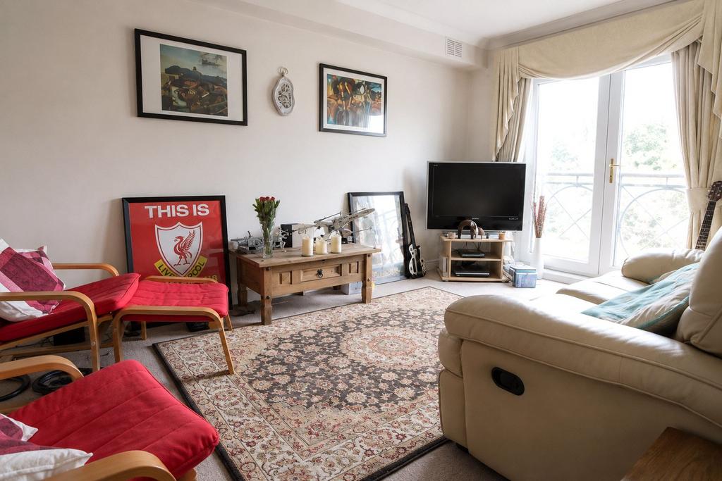Apartment in Liverpool - View 3