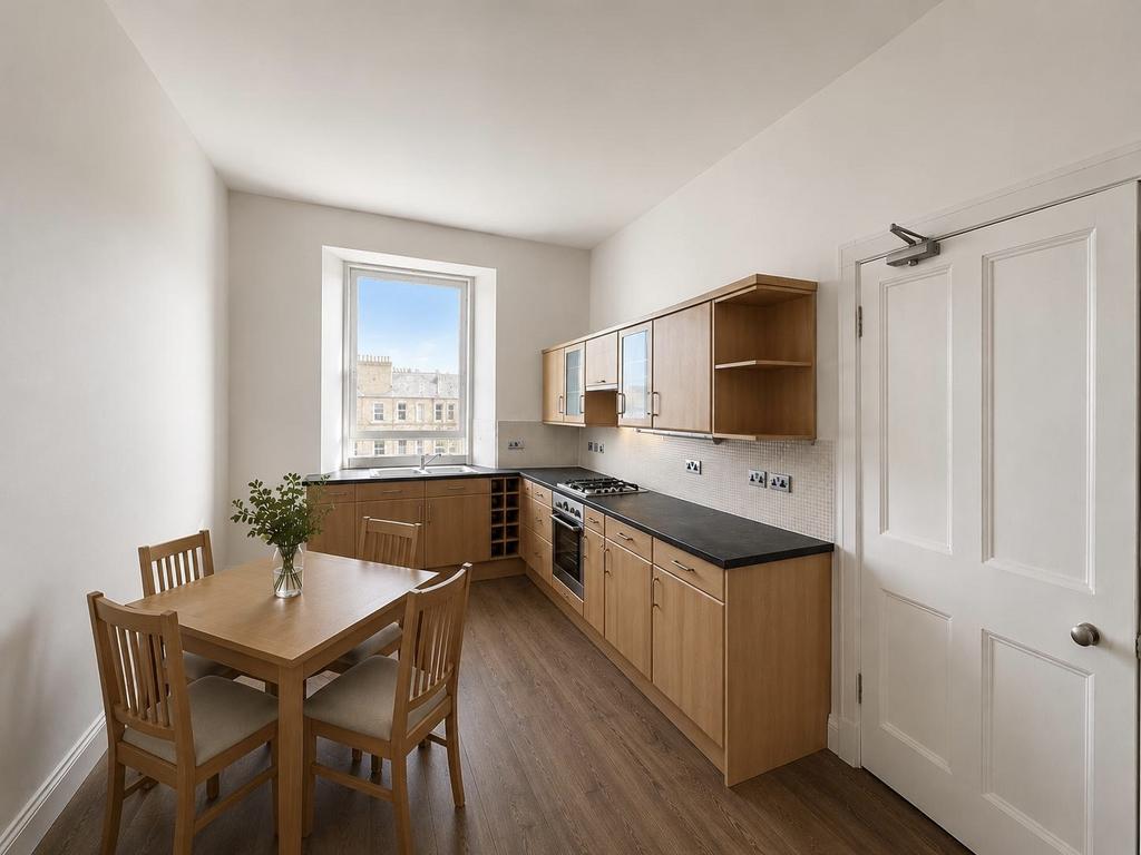 Apartment in Edinburgh - View 2