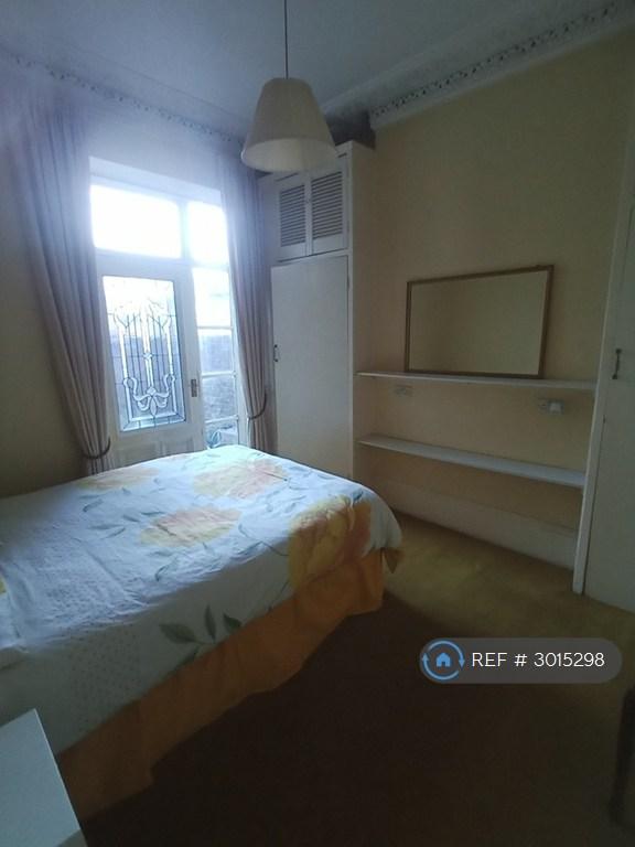 Apartment in Finsbury Park - View 4