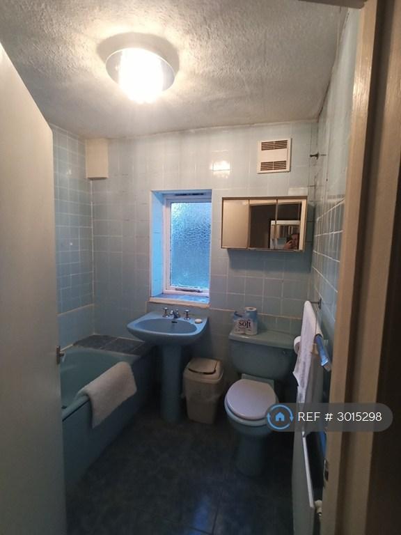 Apartment in Finsbury Park - More
