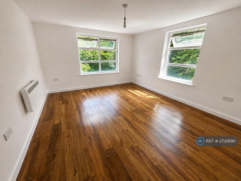 Apartment in Bristol, St Anne's - View 2