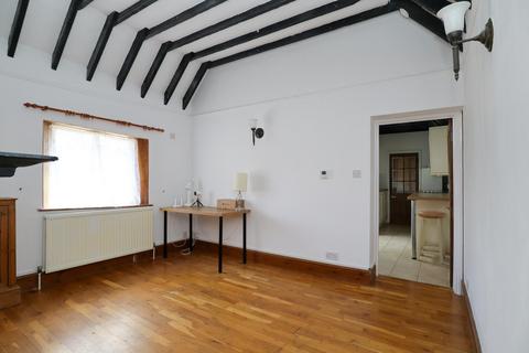 2 bedroom detached house for sale, Woodplace Lane, Coulsdon
