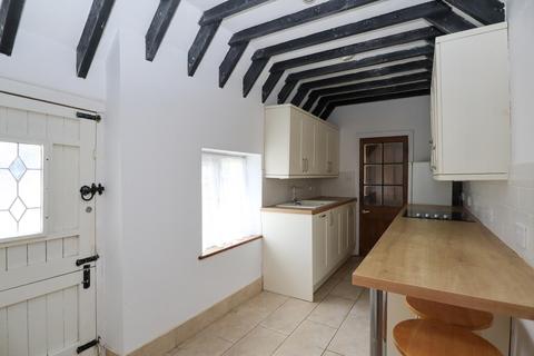 2 bedroom detached house for sale, Woodplace Lane, Coulsdon