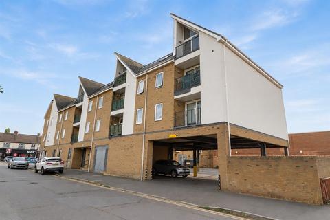 2 bedroom flat for sale, Lambeth Road, Benfleet SS7