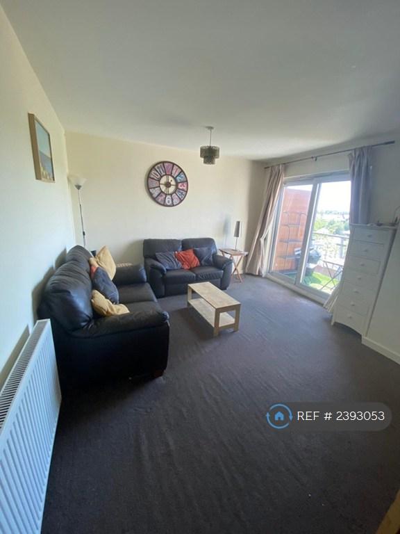 Apartment in Manchester, Fallowfield Triangle, Moss Side - View 2