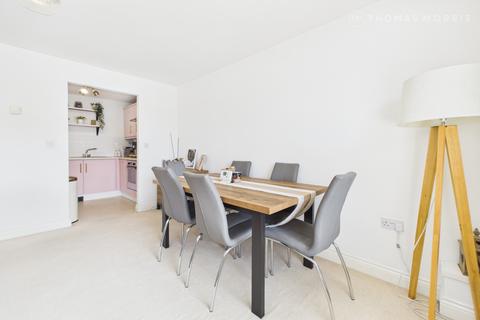 2 bedroom apartment for sale, Cooks Way, Bedfordshire SG18