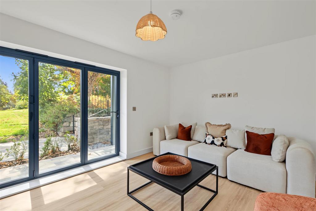 Apartment in Nottingham - View 5