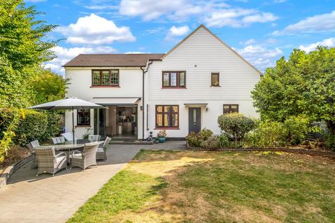 4 bedroom semi-detached house for sale, Gills Hollow, Radlett WD7