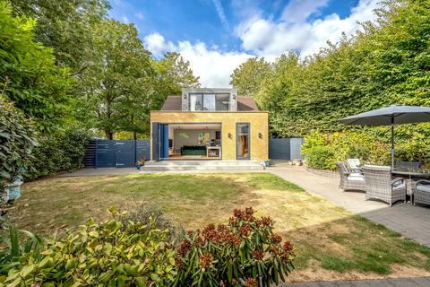 4 bedroom semi-detached house for sale, Gills Hollow, Radlett WD7