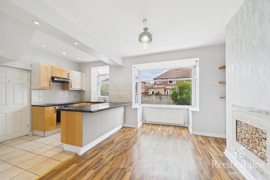 House in Tameside, Greater Manchester - View 4