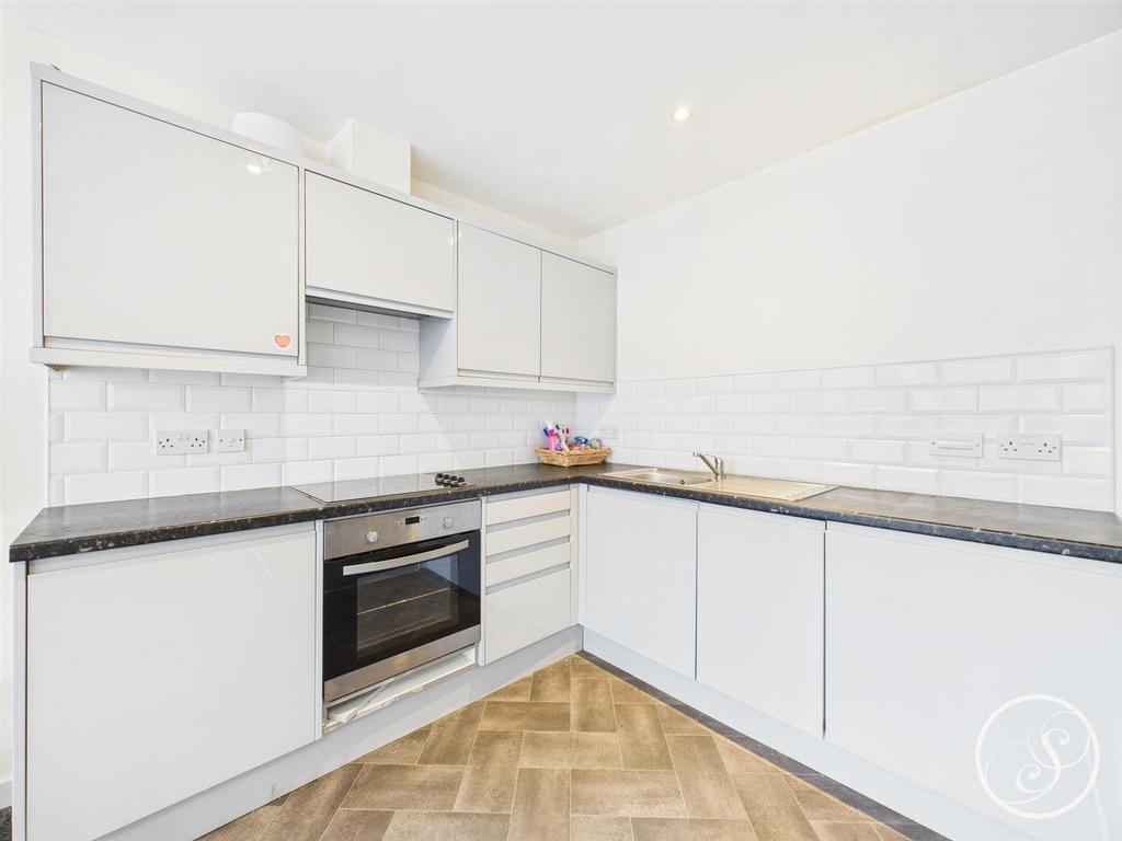 Apartment in Leeds, Mabgate, Sheepscar - View 2