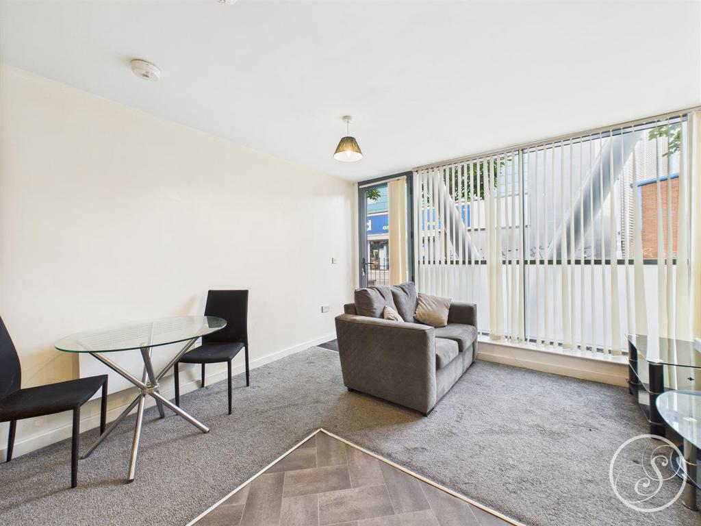 Apartment in Leeds, Mabgate, Sheepscar - More