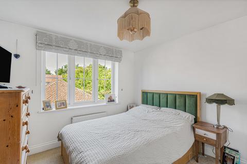 2 bedroom apartment for sale, Fircroft Road, Englefield Green, Surrey, TW20
