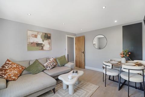 2 bedroom flat for sale, Lordship Lane, East Dulwich, London, SE22