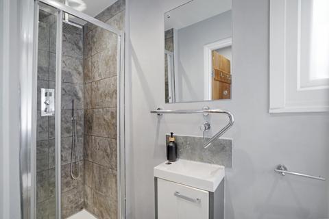 2 bedroom flat for sale, Lordship Lane, East Dulwich, London, SE22