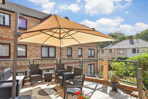 1 bedroom flat for sale, Mayplace Road East, Bexleyheath, Kent