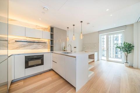 1 bedroom flat for sale, Cascade Way, London W12
