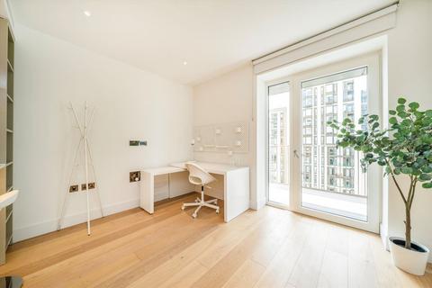 1 bedroom flat for sale, Cascade Way, London W12