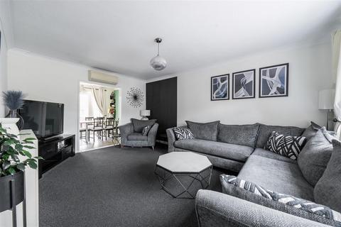 4 bedroom house for sale, Badgers Copse, Camberley GU15