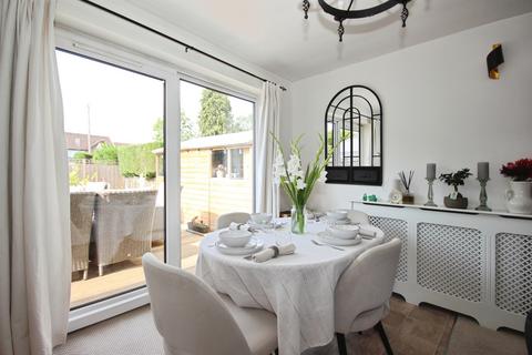 2 bedroom detached bungalow for sale, Kenilworth Road, Cubbington, Leamington Spa