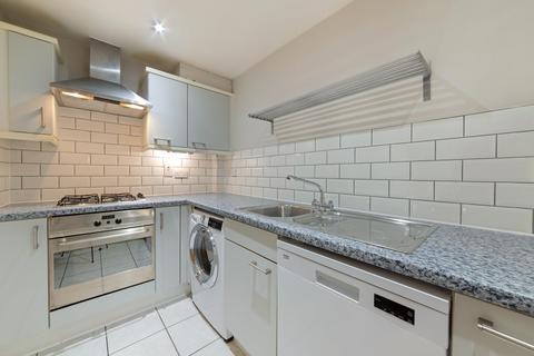 2 bedroom flat for sale, Barrier Point Road, London, E16