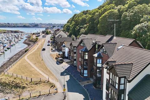 1 bedroom flat for sale, Gaddarn Reach, Neyland, SA73