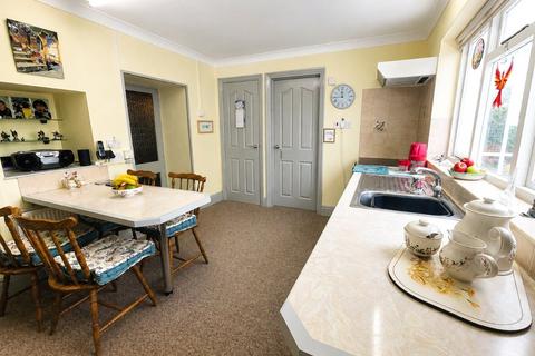 2 bedroom semi-detached house for sale, St. Davids Road, Haverfordwest SA62
