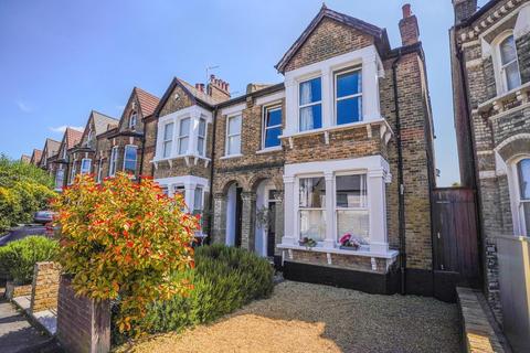 2 bedroom flat for sale, Friern Road, East Dulwich, London, SE22