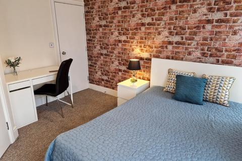 1 bedroom in a house share to rent, Harefield Road, Coventry, CV2