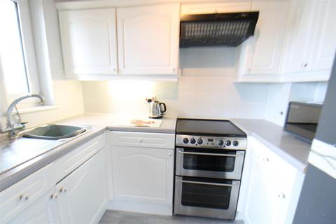 2 bedroom apartment for sale, Briary Court, Cowes PO31