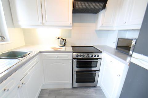 2 bedroom apartment for sale, Briary Court, Cowes PO31