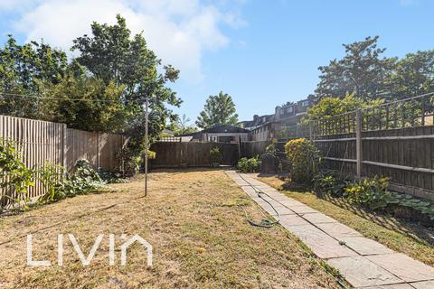 6 bedroom semi-detached house for sale, London SE25