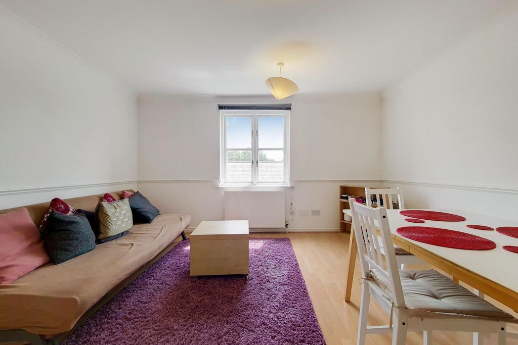 Apartment in London - View 3